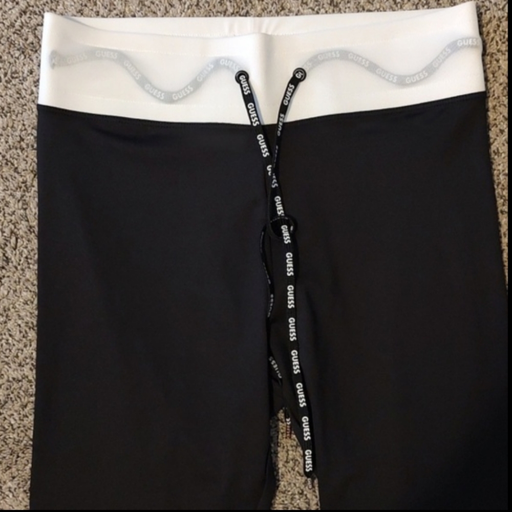 NWT Guess Pearl Mesh Cropped Leggings - Picture 3 of 6